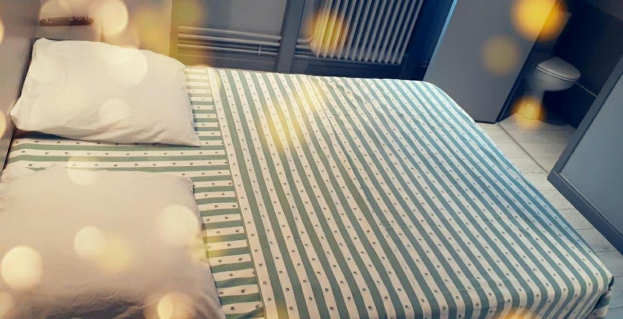 Le Fecamps Hotel Bolbec Bagian luar foto