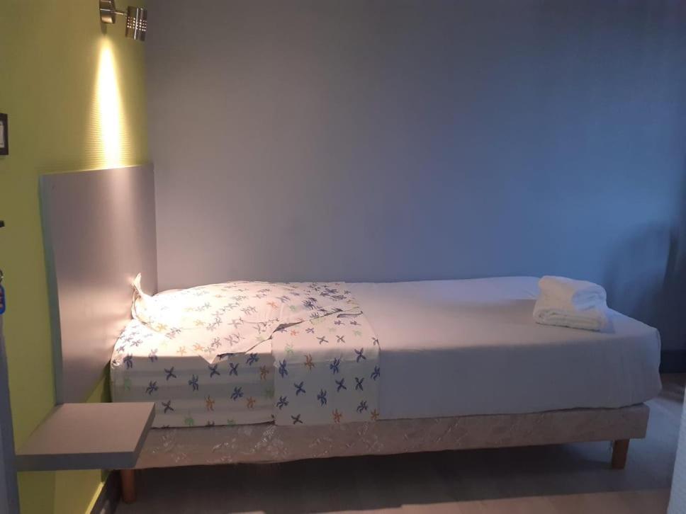 Le Fecamps Hotel Bolbec Bagian luar foto