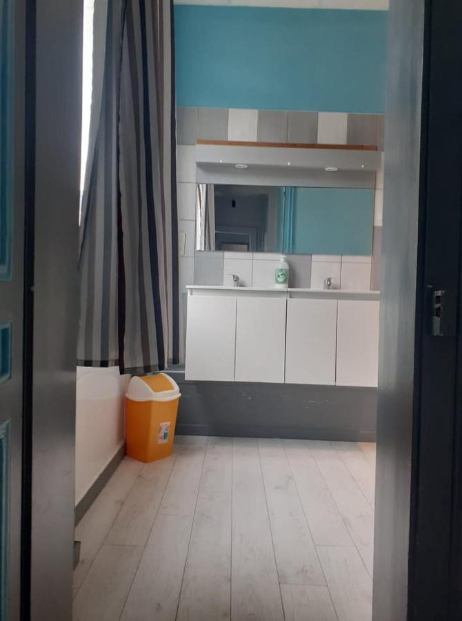 Le Fecamps Hotel Bolbec Bagian luar foto