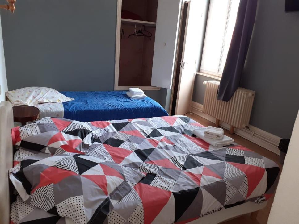 Le Fecamps Hotel Bolbec Bagian luar foto