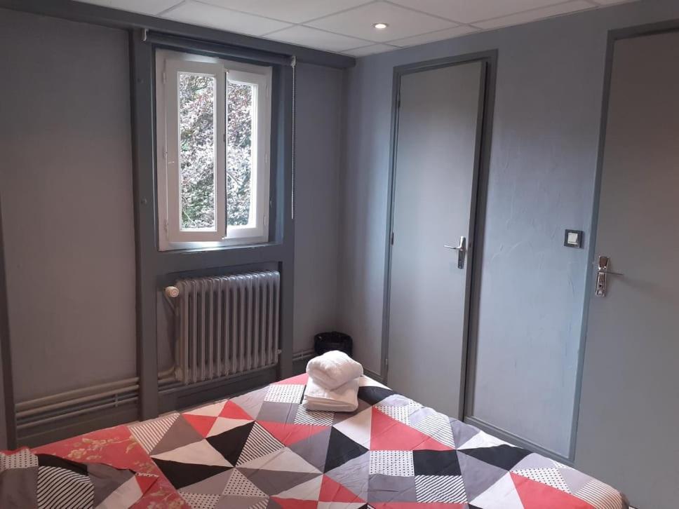 Le Fecamps Hotel Bolbec Bagian luar foto