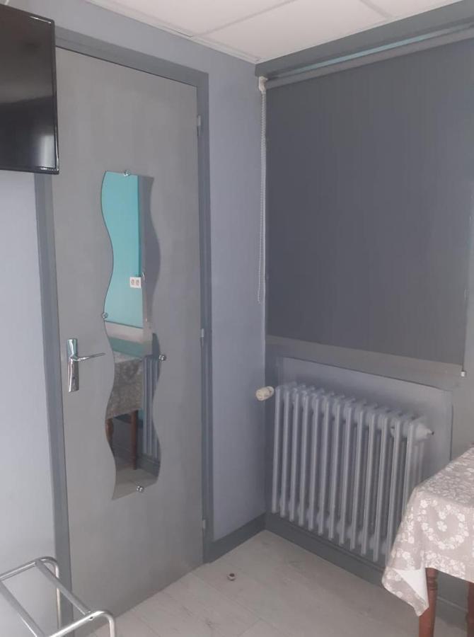 Le Fecamps Hotel Bolbec Bagian luar foto