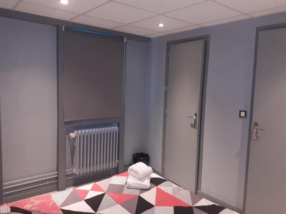 Le Fecamps Hotel Bolbec Bagian luar foto