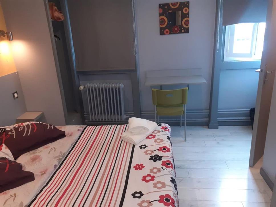 Le Fecamps Hotel Bolbec Bagian luar foto