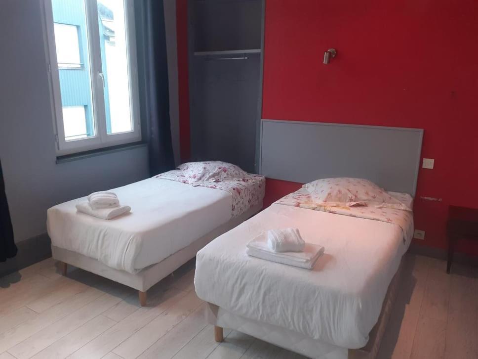 Le Fecamps Hotel Bolbec Bagian luar foto