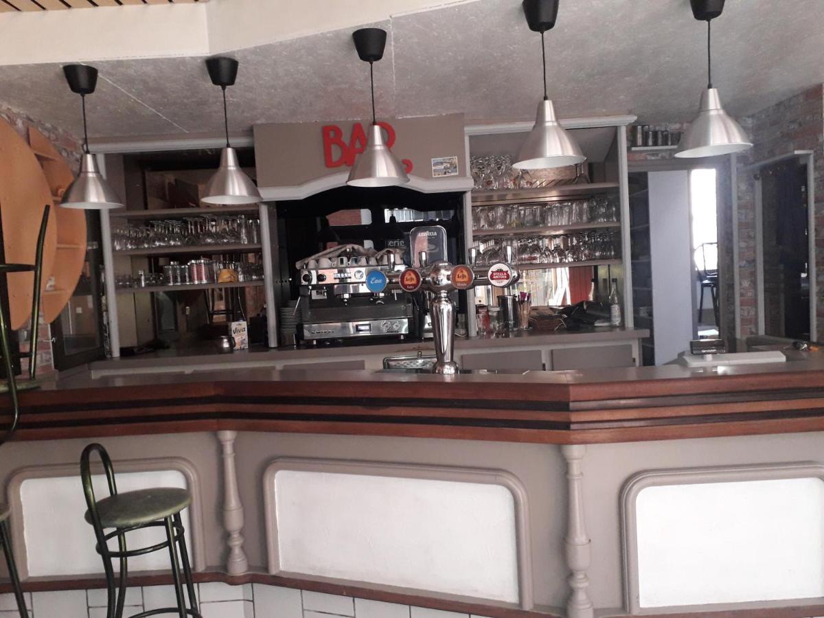 Le Fecamps Hotel Bolbec Bagian luar foto