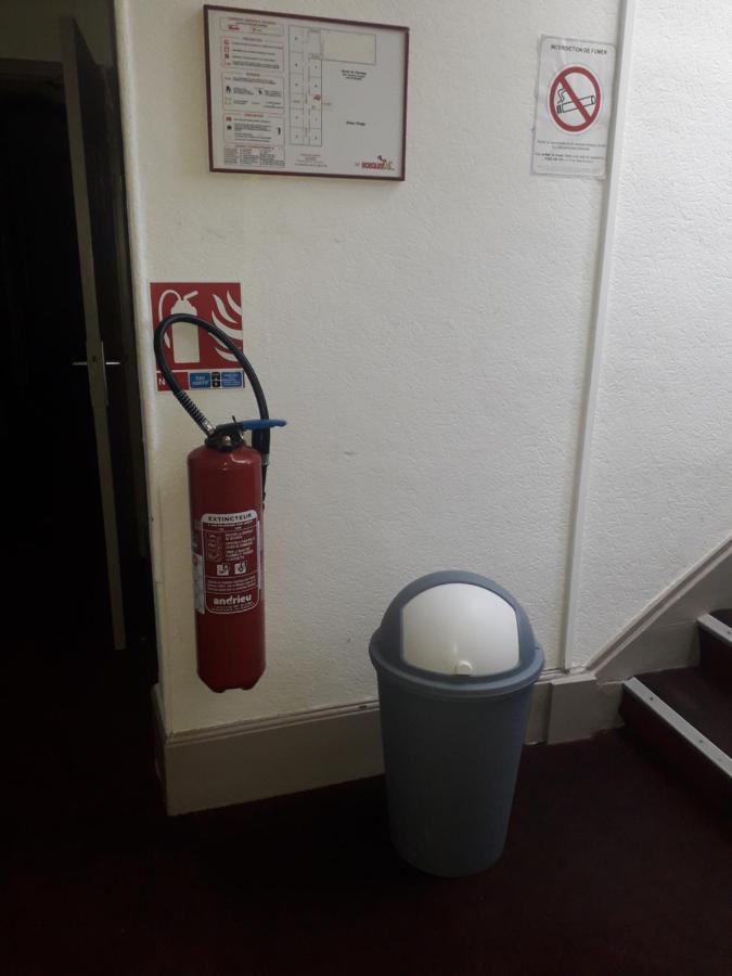 Le Fecamps Hotel Bolbec Bagian luar foto